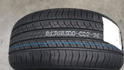 إطار/عجل السيارة (Radial Tire)